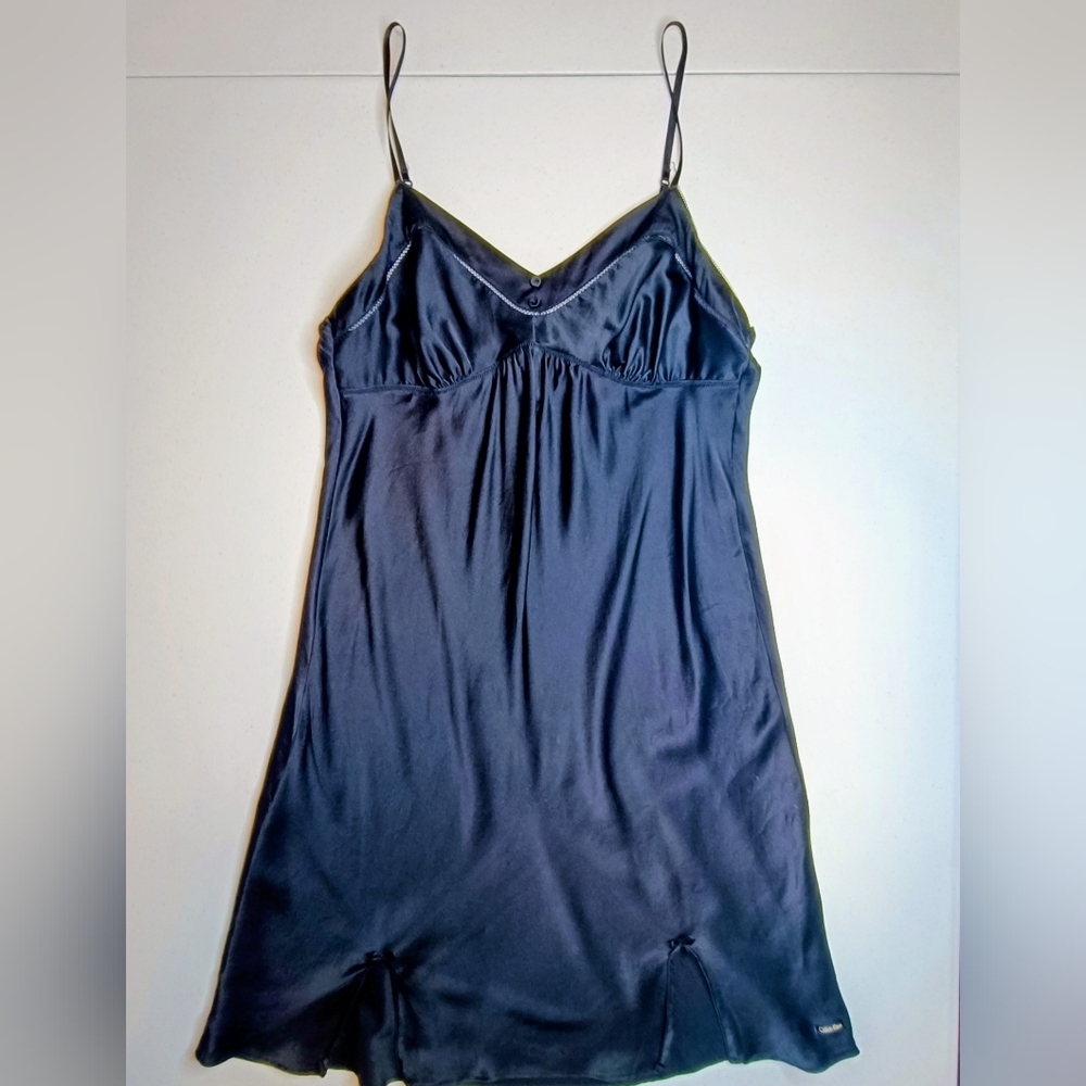 Calvin Klein Silk Black Short Slip Dress Size Medium Minimalist Romantic